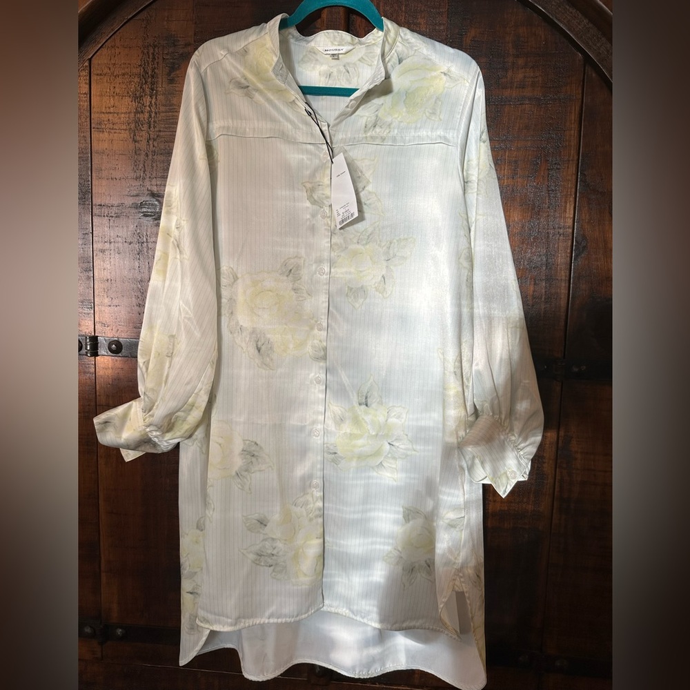 Moussy rose dress